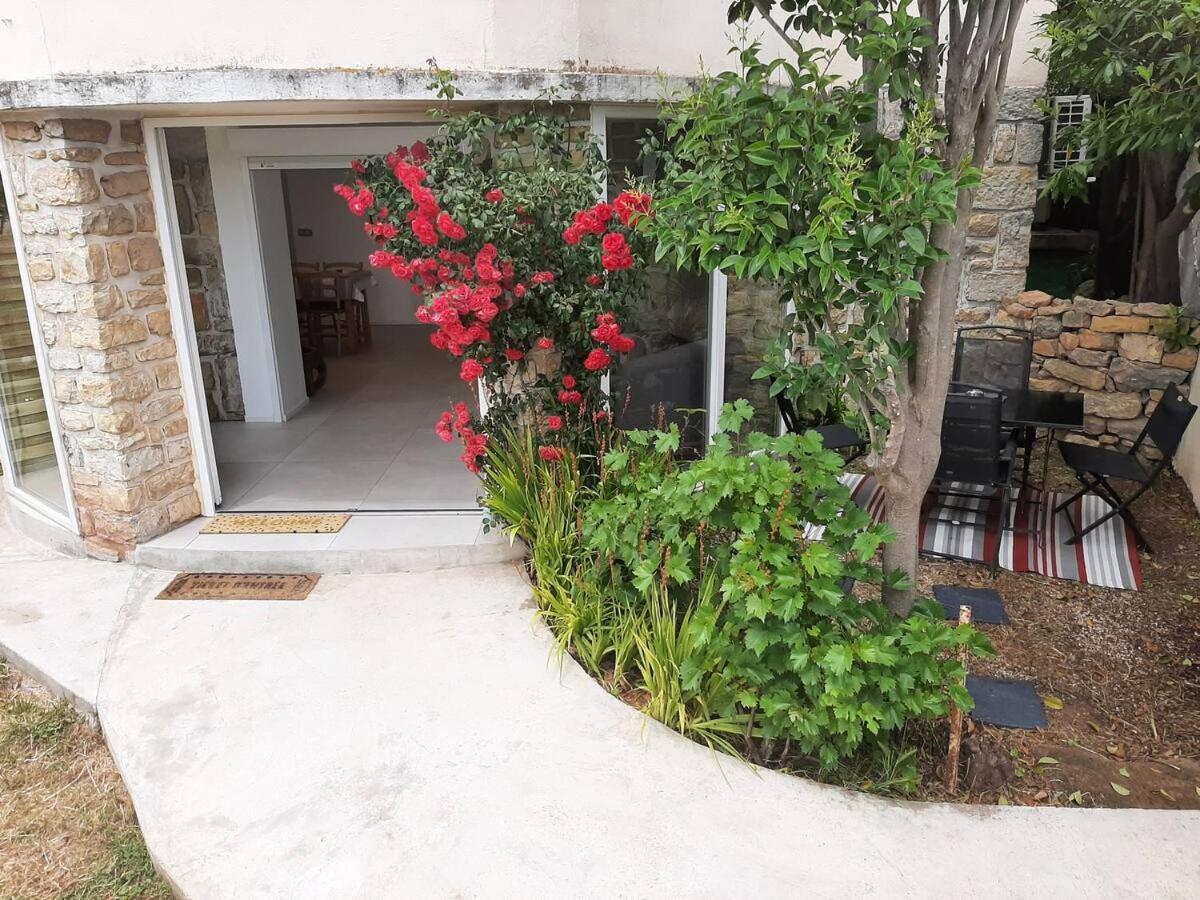 Appartement Climatise Au Calme En Provence Pierrefeu-du-Var Exteriör bild